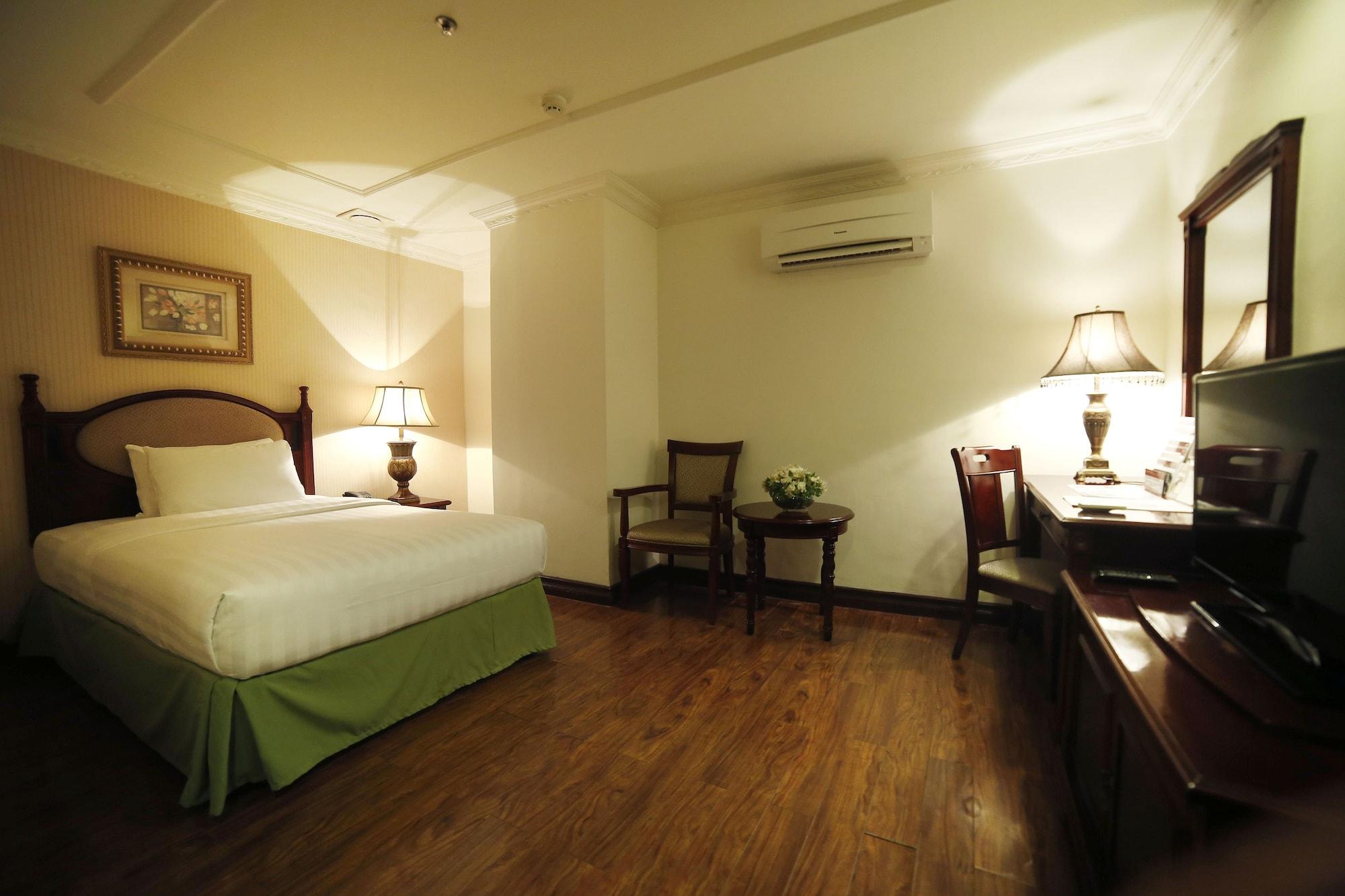 Villa Caceres Hotel Naga  Esterno foto