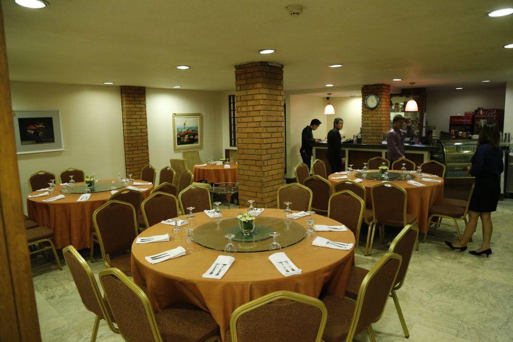 Villa Caceres Hotel Naga  Esterno foto