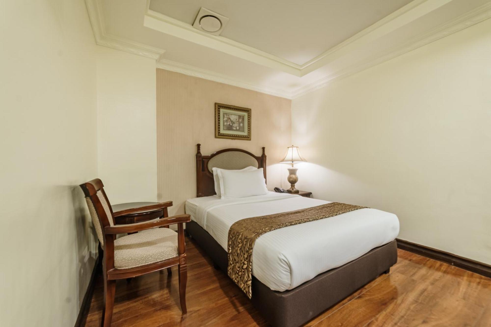 Villa Caceres Hotel Naga  Esterno foto